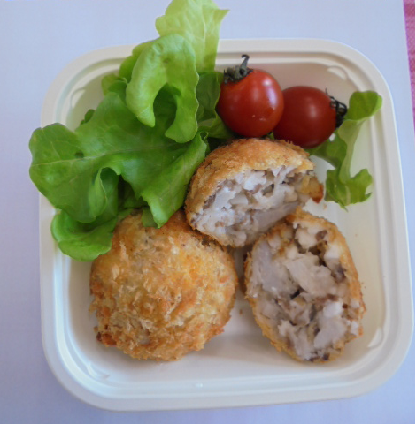 こま切れ和牛のサクッ フワッ コロッケ